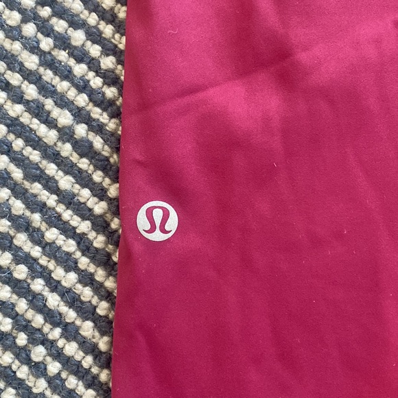 Cropped Lululemon Leggings - Picture 3 of 4